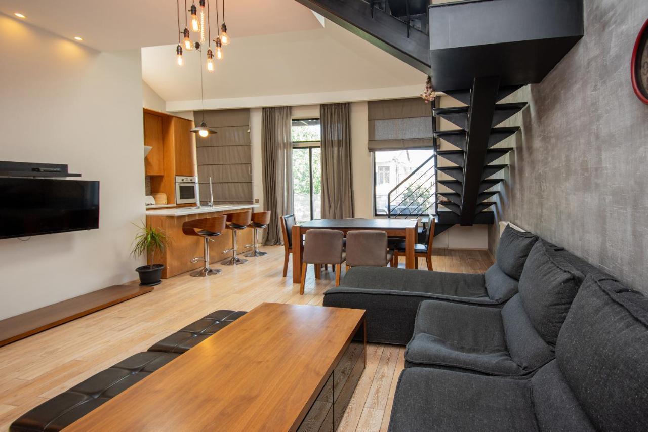 Luxury 4 Bedroom Apartment #1 In The City Center Of Tbilisi Luaran gambar