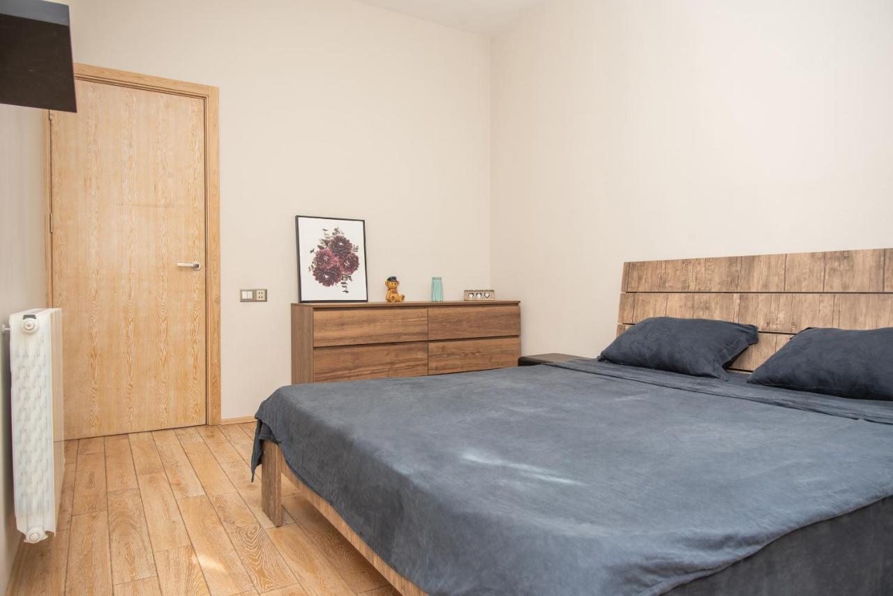Luxury 4 Bedroom Apartment #1 In The City Center Of Tbilisi Luaran gambar