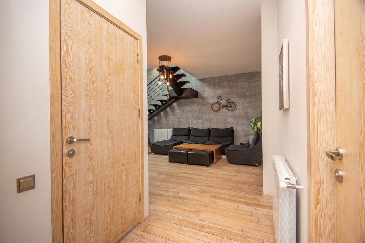 Luxury 4 Bedroom Apartment #1 In The City Center Of Tbilisi Luaran gambar