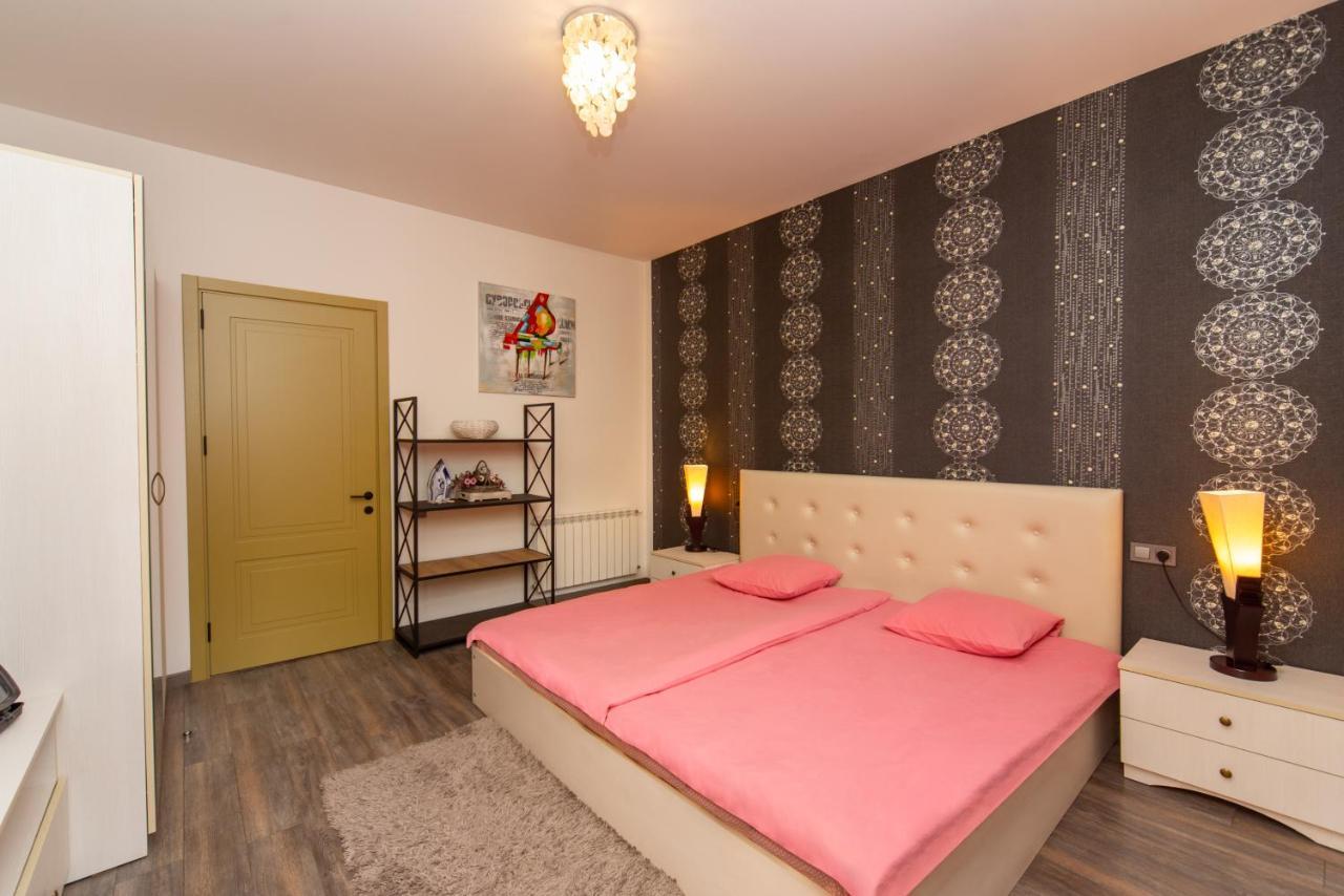 Luxury 4 Bedroom Apartment #1 In The City Center Of Tbilisi Luaran gambar